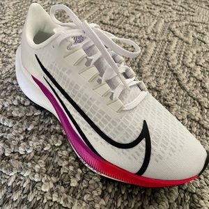 Woman’s Nike Air Zoom Pegasus 37